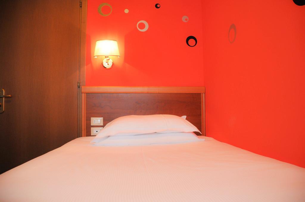 Hotel Marco Effe Mestrino Номер фото